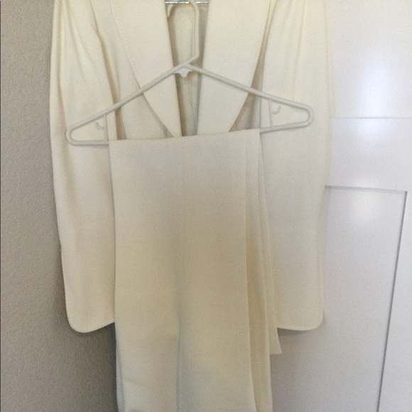 Anne Klein off-white suit size 6 - Picture 3 of 4